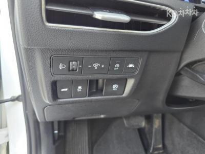 Hyundai - Sonata | 2.0 Premium 12