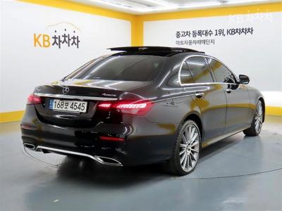 Mercedes-Benz - E-Class | E350 4MATIC Avantgarde 4