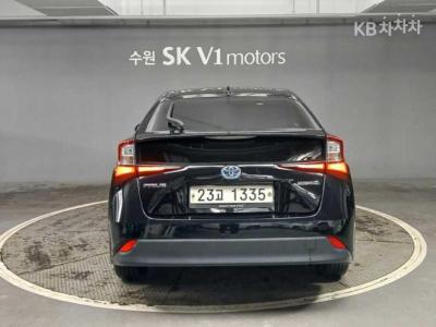 Toyota - Приус | 4Gen 1.8 Base 5