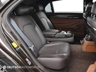 Genesis - G90 | 3.3T GDi AWD Premium Luxury 12