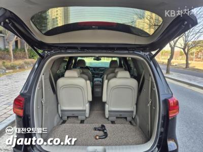 كيا - كارنيفال | All New 9Seater 2.2 Diesel Prestige 7