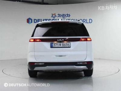 Kia - Carnival | 4Gen D2.2 9Seater Prestige 4