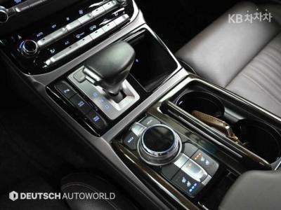 Genesis - EQ900 | 3.8 GDI AWD Luxury 9