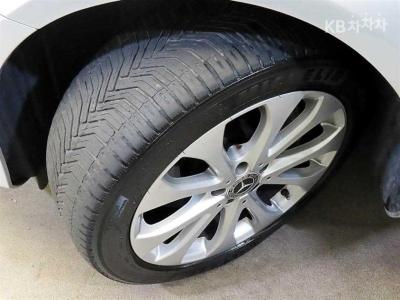 مرسيدس - E-Class | E300 4Matic Avantgarde 20