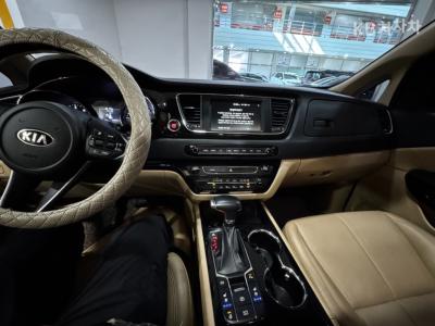 كيا - كارنيفال | The New 9Seater 2.2 Diesel Noblesse 13