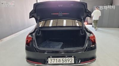 Kia - K8 | Hybrid 1.6 Turbo Signature 18