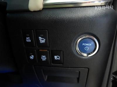 Toyota - Alphard | 2.4 4WD 13