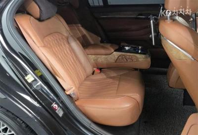 Genesis - G90 | 5.0 GDi AWD Prestige 11