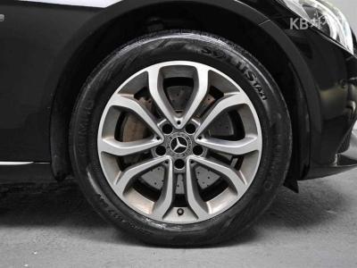 Mercedes-Benz - C-Class | The New C350 Base 5