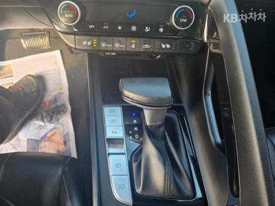 Hyundai - Elantra | All New 1.6 Gasoline Inspiration 10