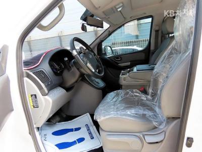 Hyundai - Grand Starex | The New Urban 9Seater 4WD Premium Special 5