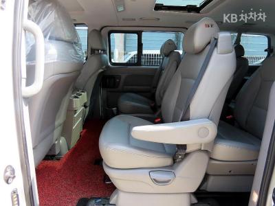 Hyundai - Grand Starex | The New Urban 9Seater 4WD Premium Special 6