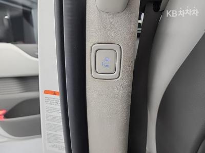 هيونداي - ستاريا | 7Seater 2.2 AWD Inspiration 16
