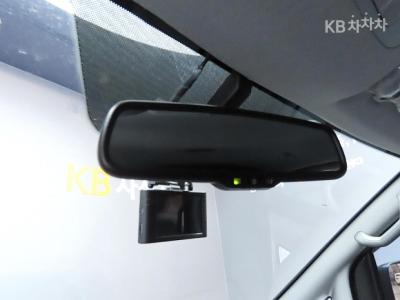 Hyundai - Grand Starex | The New Van 5Seater Style 15