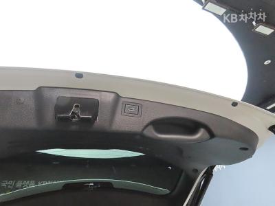 هيونداي - سانتافي | The Prime Diesel R2.2 2WD 5Seater Exclusive 18