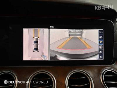 Mercedes-Benz - E-Class | E300 4Matic Avantgarde 15