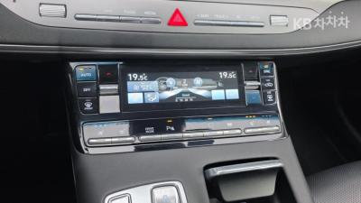 هيونداي - جرانديور (أزيرا) | The New Hybrid 2.4 Exclusive 23