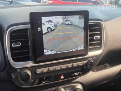 Hyundai - Venue | Gasoline 1.6 Premium 17