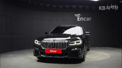 بي إم دبليو - 7-Series | 745 sDrive M Sport 3
