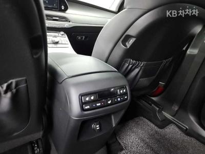 هيونداي - باليسيد | 2.2 Diesel 8Seater Exclusive 13