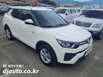 SsangYong - Tivoli | Very New Gasoline V3 2WD Base 2