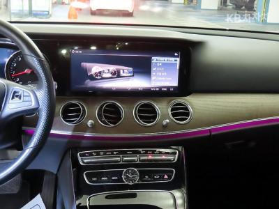 Mercedes-Benz - E-Class | E300 4Matic Exclusive 11