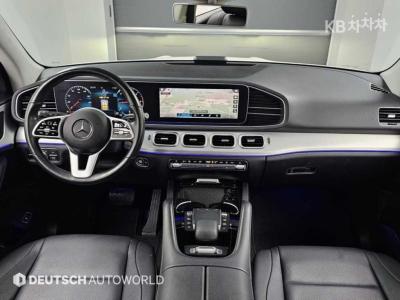 Mercedes-Benz - GLE-Class | 300 4Matic 7
