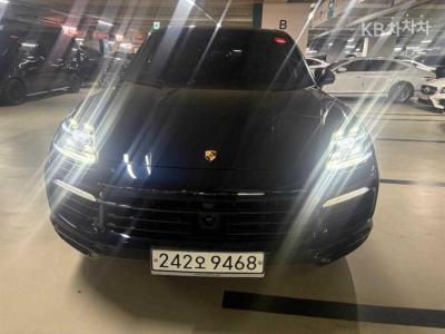 Porsche - Cayenne | 3.0 Base 1