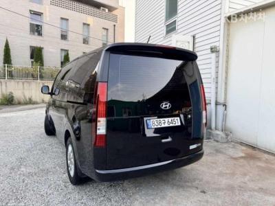 Hyundai - Staria | Hybrid 1.6 Turbo Gasoline Cargo 3Seater Modern 4