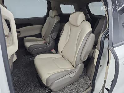 Kia - Carnival | 4Gen D2.2 9Seater Noblesse 12