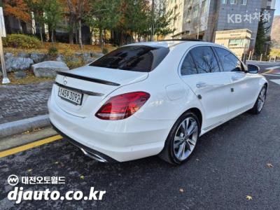 Mercedes-Benz - C-Class | The New C200 6