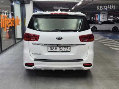 Kia - Карнивал | The New 9Seater 2.2 Diesel Noblesse Special 5