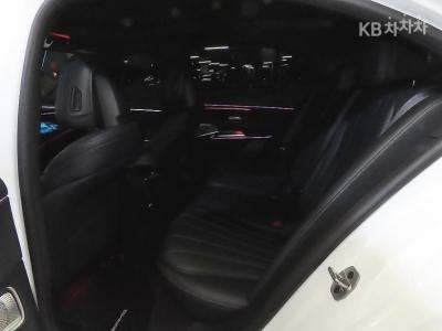 مرسيدس - E-Class | E300 4MATIC Exclusive 7
