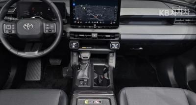 تويوتا - RAV4 | New 2.5 Hybrid 2WD XLE 4