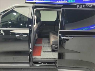 Kia - Carnival | The New Hybrid 4Gen 1.6 HEV 7Seater Gravity 18