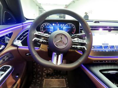 Mercedes-Benz - E-Class | E300 4MATIC Exclusive 8