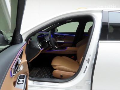 Mercedes-Benz - E-Class | E300 4MATIC Exclusive 12