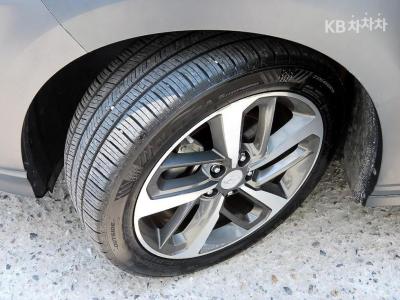 Hyundai - Кона | Diesel 1.6 Premium 19