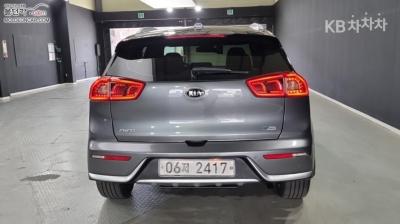 كيا - نيرو | 1.6 PHEV Prestige 4