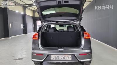 كيا - نيرو | 1.6 PHEV Prestige 18