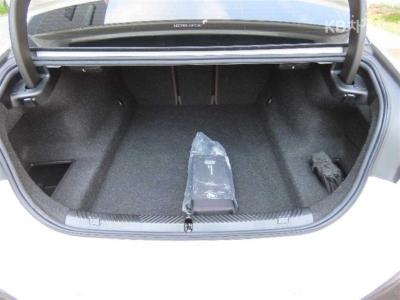 BMW - 5-Series | New 523 Base 18