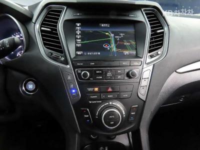 Hyundai - Santa Fe | The Prime Diesel R2.0 2WD 5Seater Premium 12