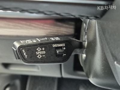 Audi - Q8 | 3.0 45 TDI Quattro Premium 16