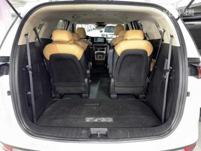 Kia - Карнивал | 4Gen D2.2 9Seater Prestige 18