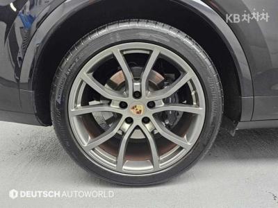 Porsche - Cayenne | 3.0 E-Hybrid Coupe Base 5