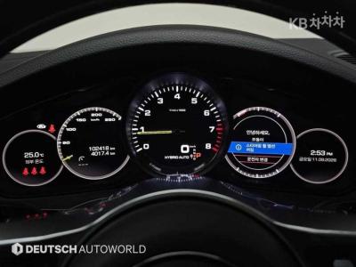 Porsche - Cayenne | 3.0 E-Hybrid Coupe Base 8