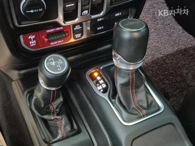 Jeep - Gladiator | 3.6 Rubicon 8