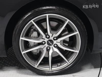 جينيسيس - G70 | The New 2.5T AWD Standard 17