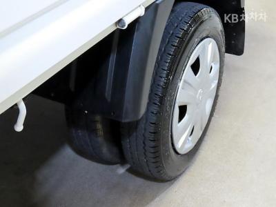 Kia - Бонго | The New 3 LPG 1Ton King Cab Extra Long 2WD L 18