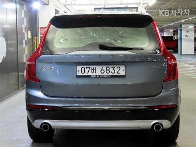 Volvo - XC90 | All New T6 Momentum 5